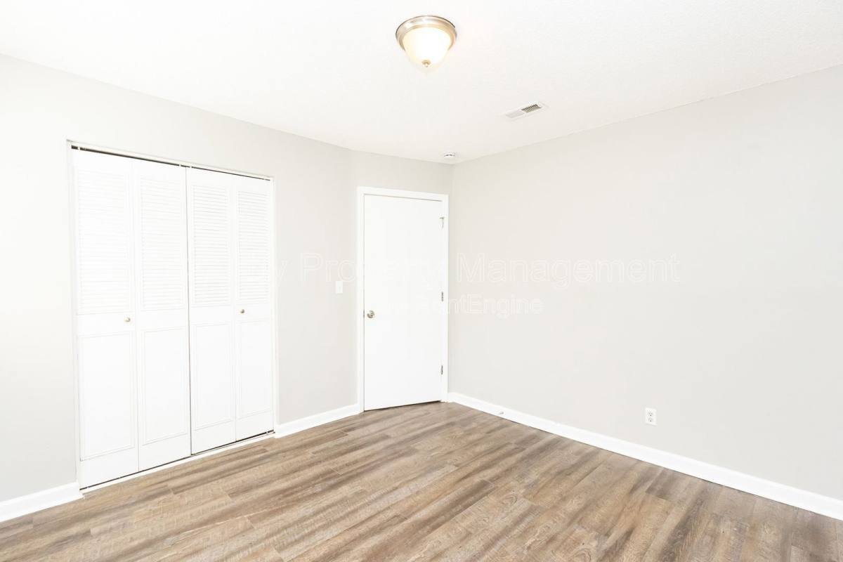 Apartment for rent at 901 Forest Dale Lane #B, Hixson, TN 37343