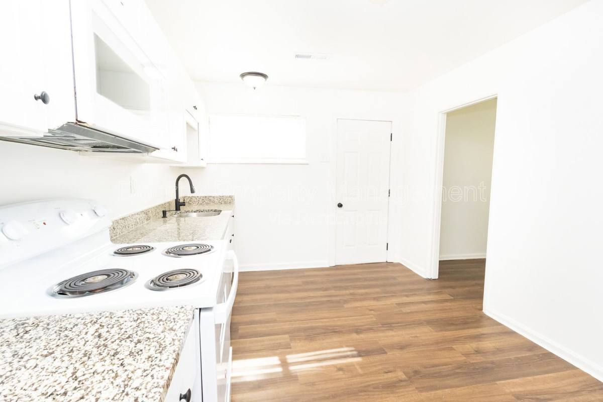 Apartment for rent at 2011 Milne St #B, Chattanooga, TN 37406