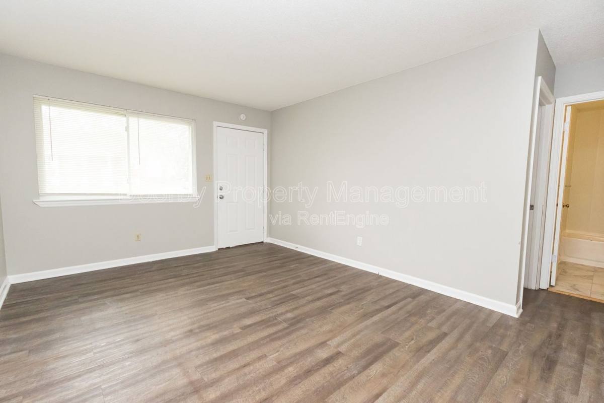 Apartment for rent at 124 Fawn Dr, Chattanooga, TN 37412