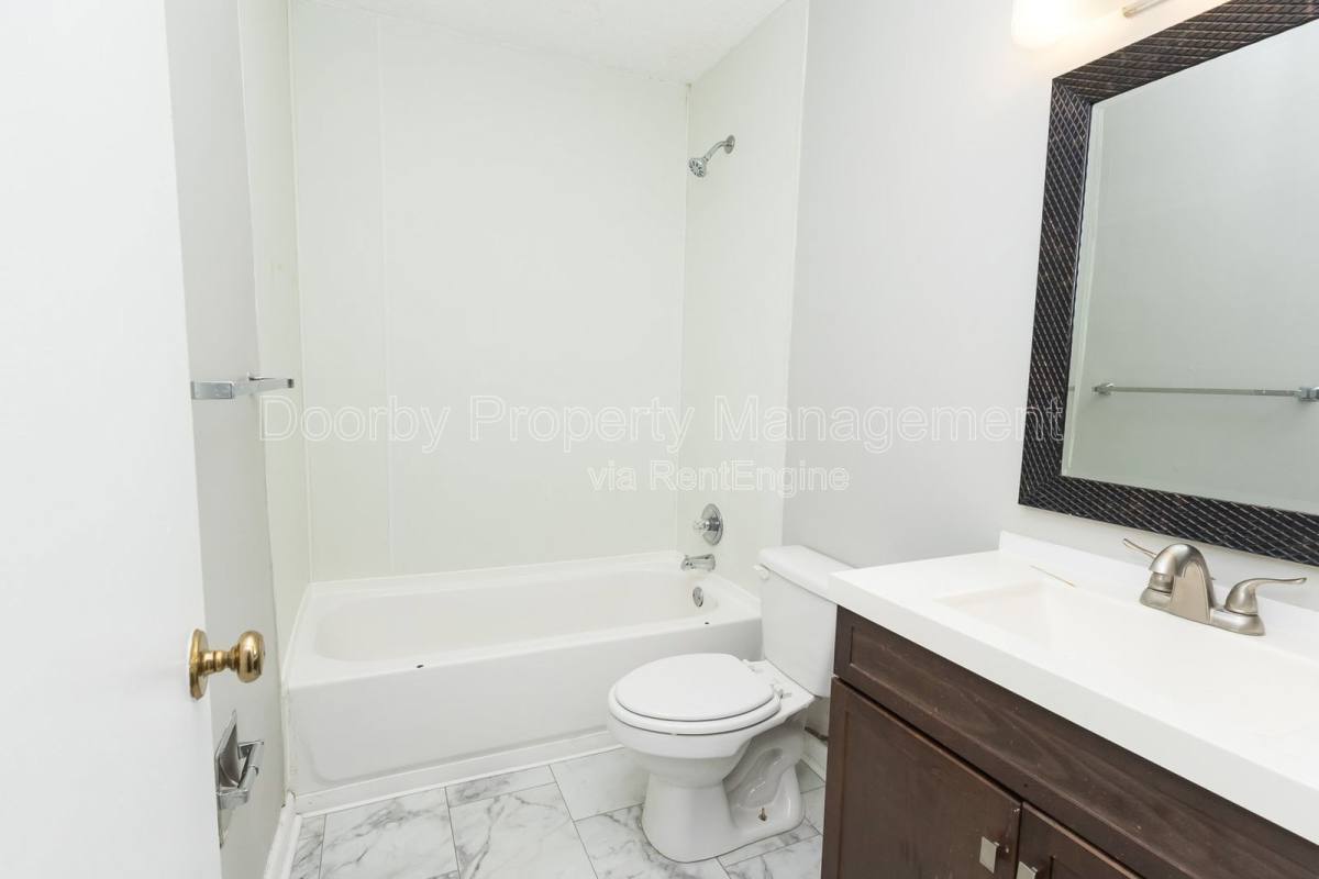 Apartment for rent at 124 Fawn Dr, Chattanooga, TN 37412