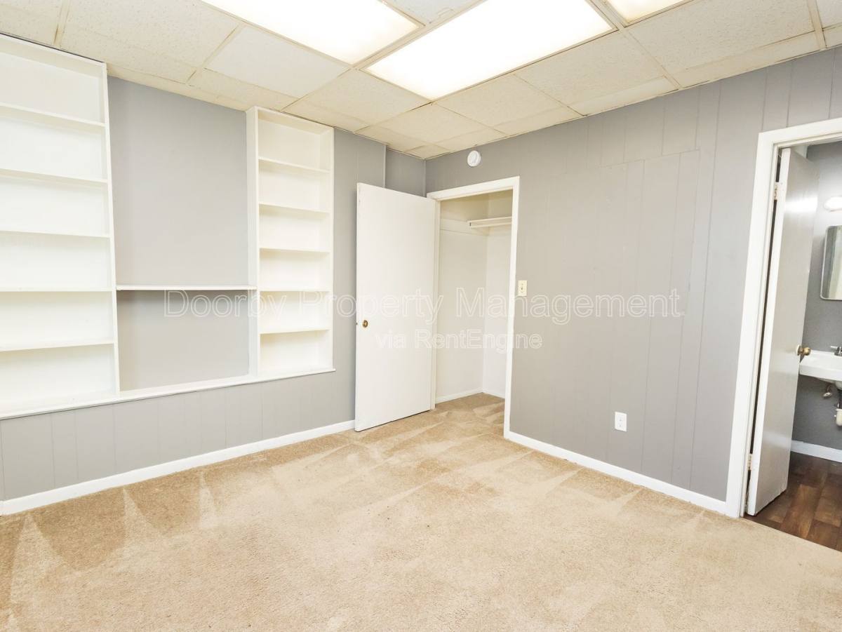 Apartment for rent at 1202 Duncan Ave #1, Chattanooga, TN 37404
