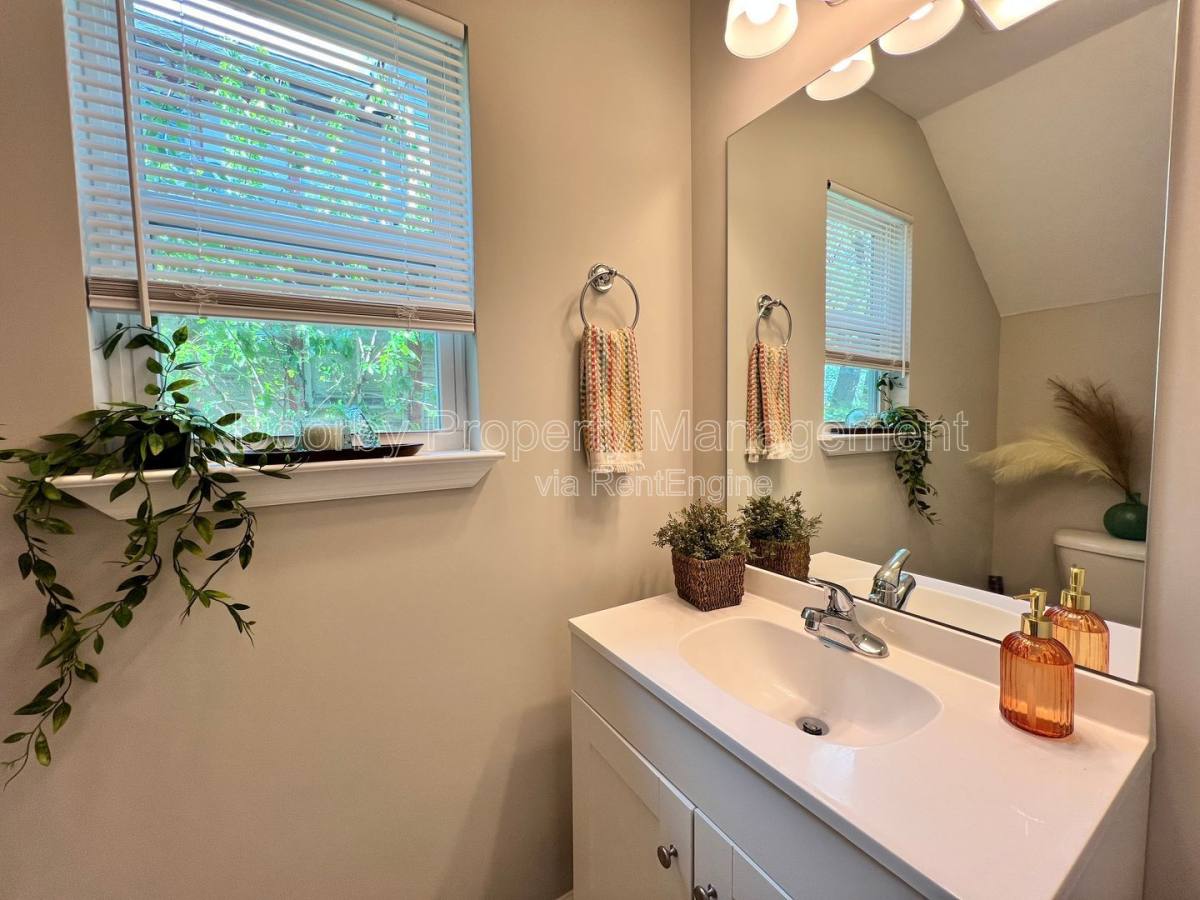 Apartment for rent at 2106 Duncan Ave #104, Chattanooga, TN 37404