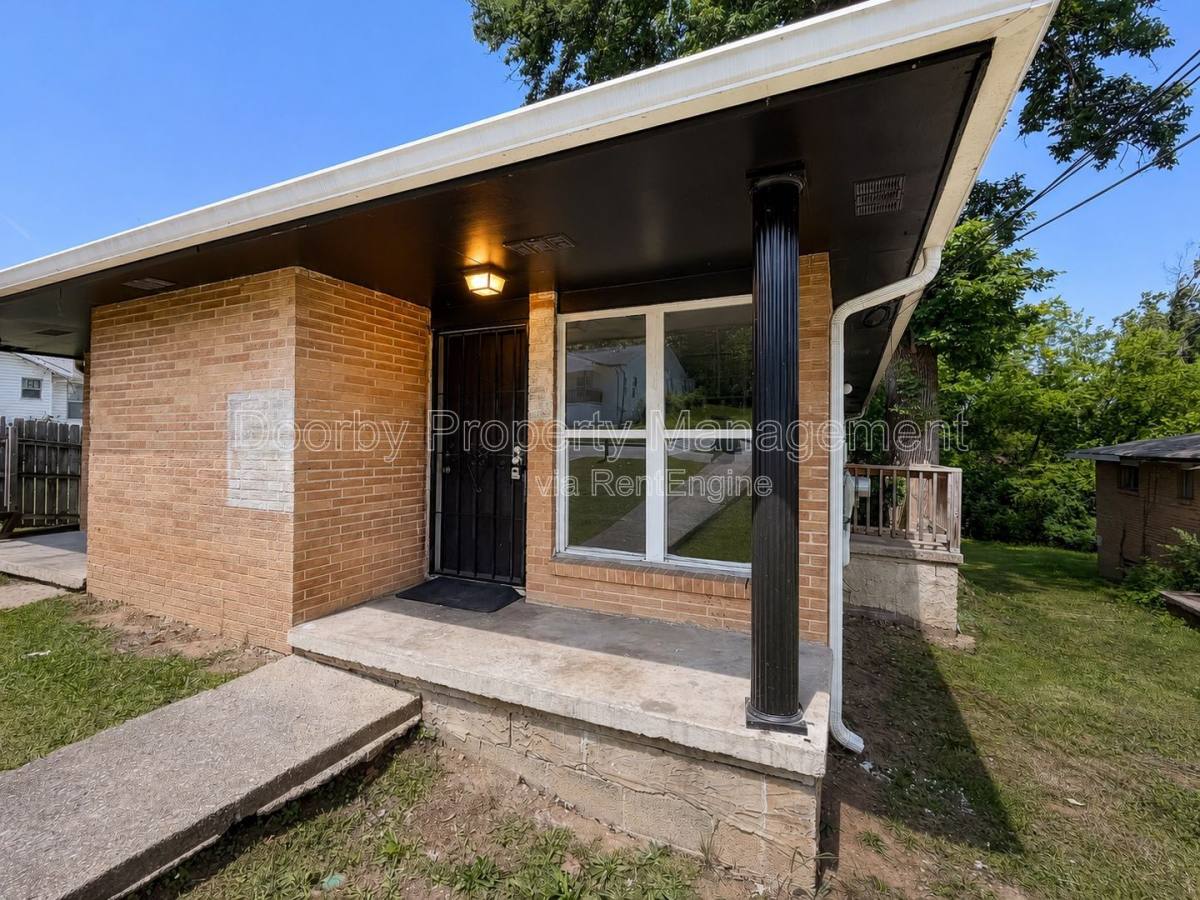 Apartment for rent at 1237 Wheeler Ave #B, Chattanooga, TN 37406