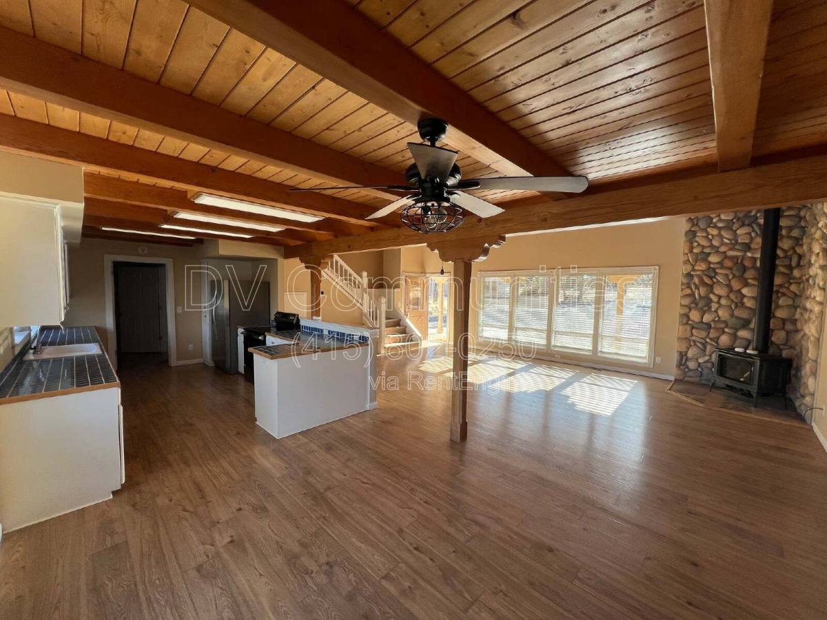 House for rent at 2500 SW 83rd St, Redmond, OR 97756