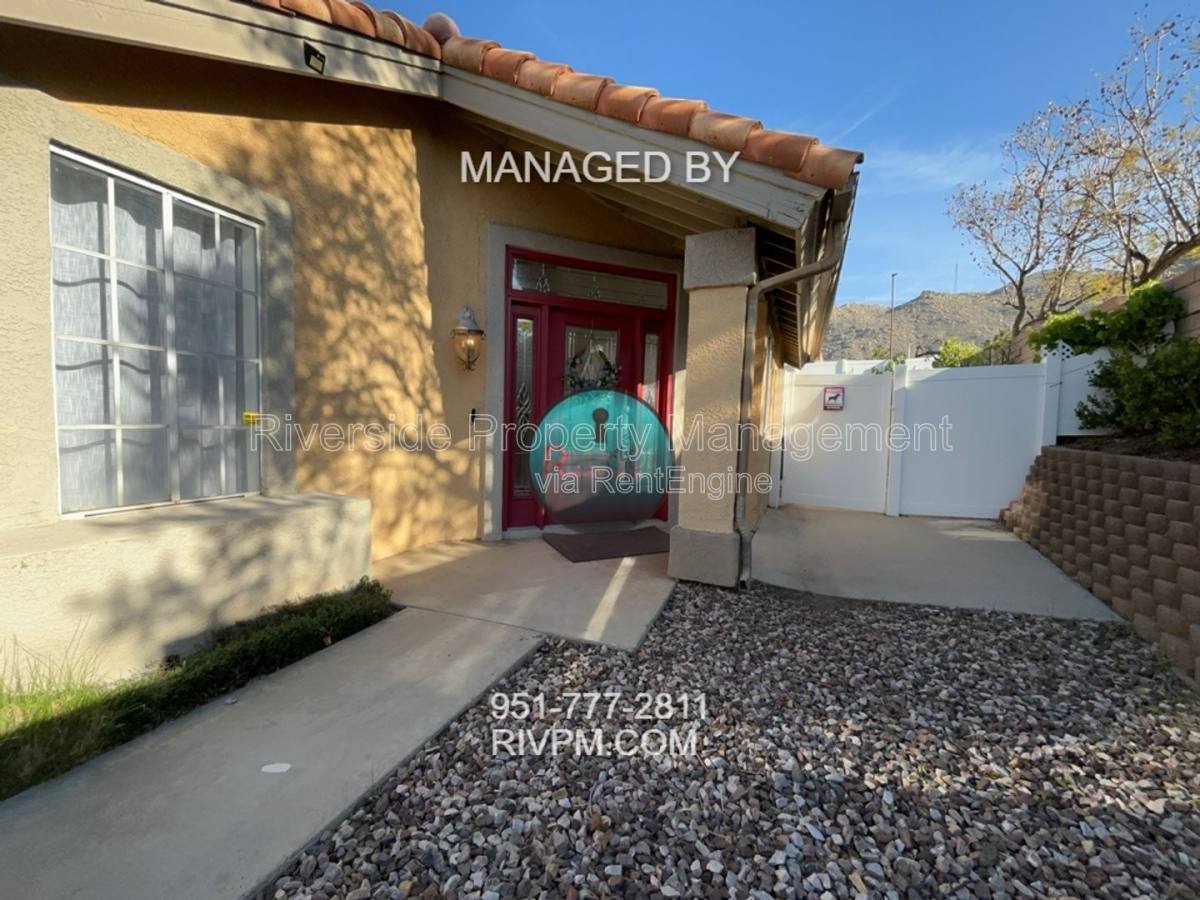 House for rent at 21498 Townsendia Ave, Moreno Valley, CA 92557