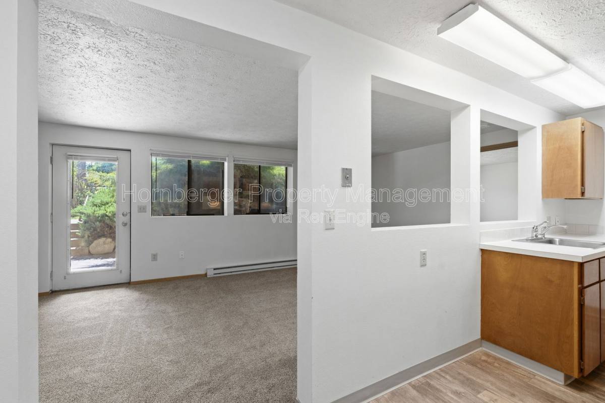 Apartment for rent at 2307 W Cleveland Ave #2, Spokane, WA 99205