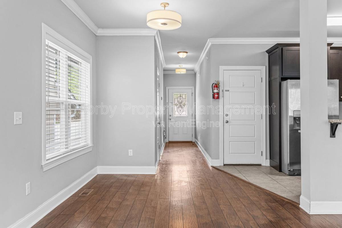 Townhouse for rent at 723 Ladd Ave, Chattanooga, TN 37405