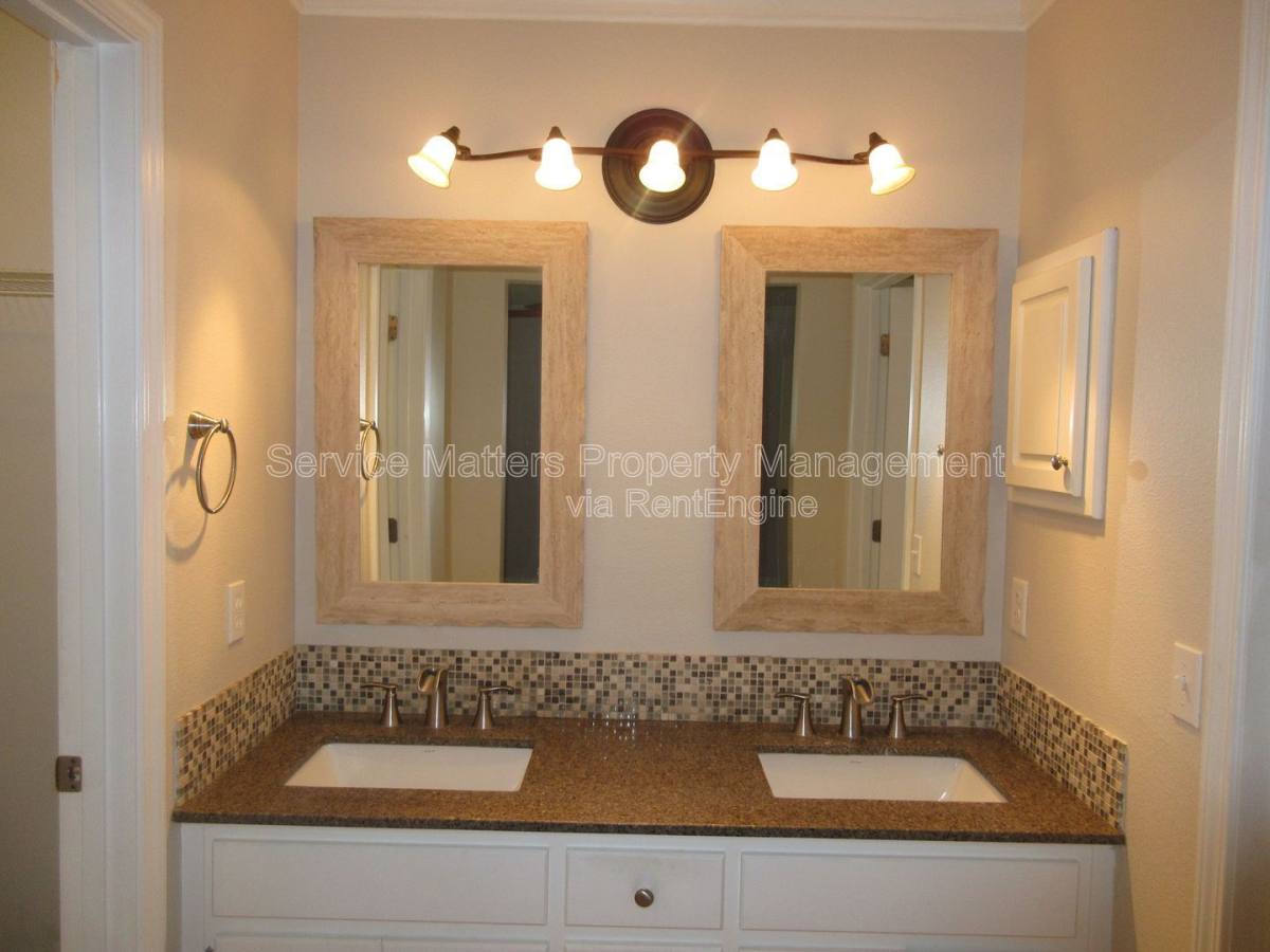 House for rent at 6598 Starboard Dr, Milton, FL 32570