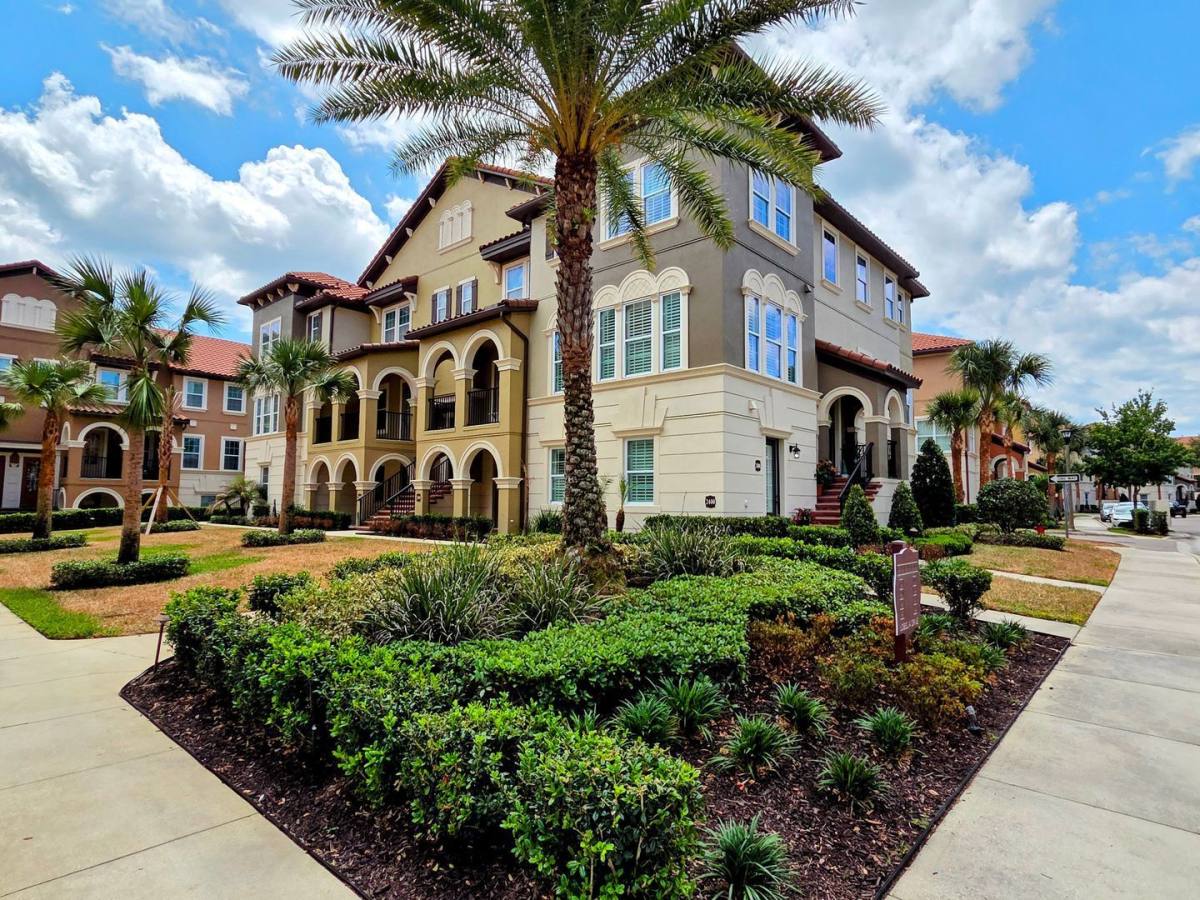 Townhouse for rent at 2408 Lobelia Dr, Lake Mary, FL 32746