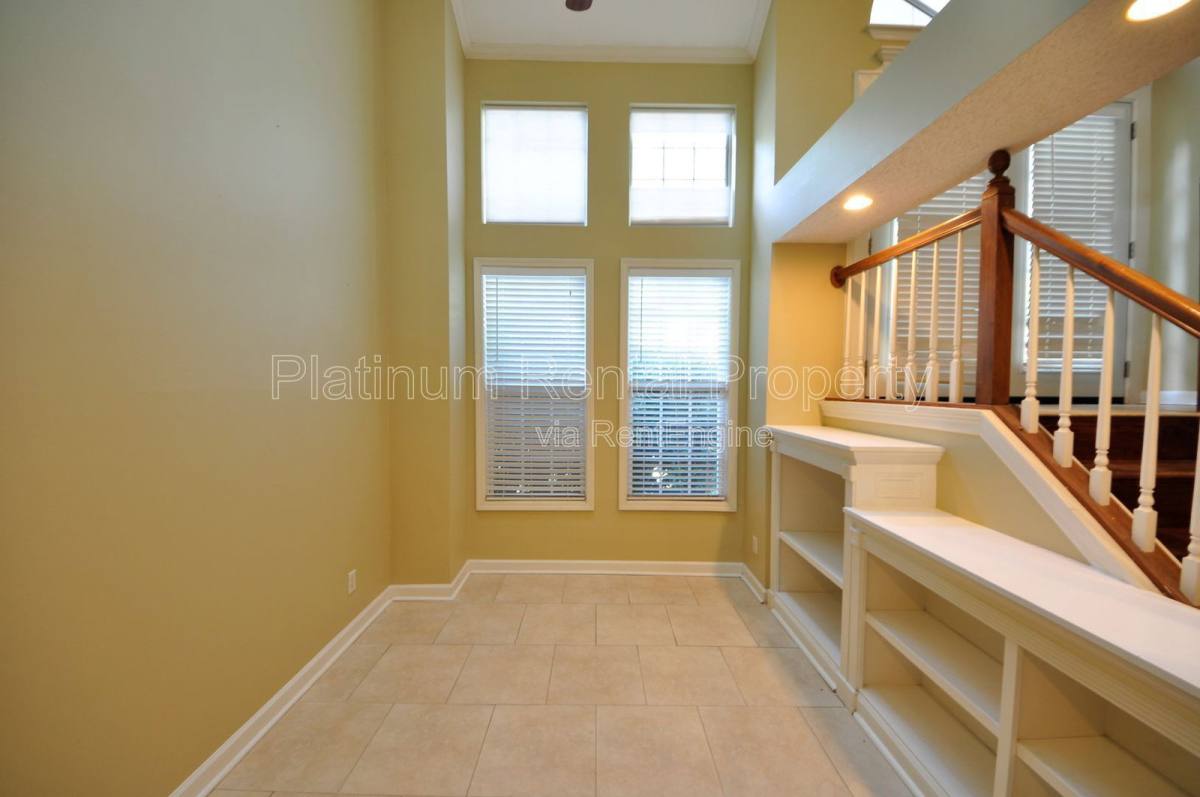 Townhouse for rent at 2198 Goodwood Blvd SE, Smyrna, GA 30080