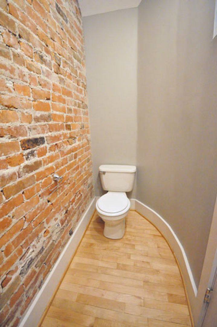 Apartment for rent at 495 S Lazelle St, Columbus, OH 43206
