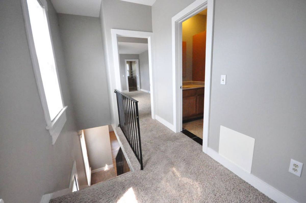 Apartment for rent at 495 S Lazelle St, Columbus, OH 43206