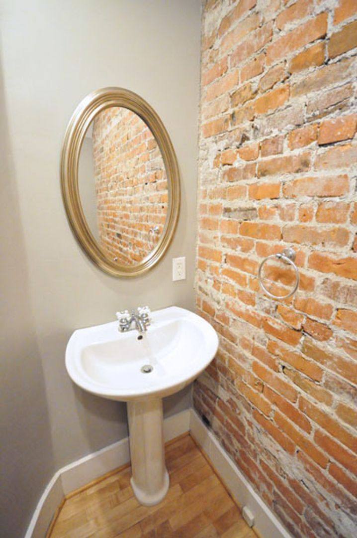 Apartment for rent at 495 S Lazelle St, Columbus, OH 43206