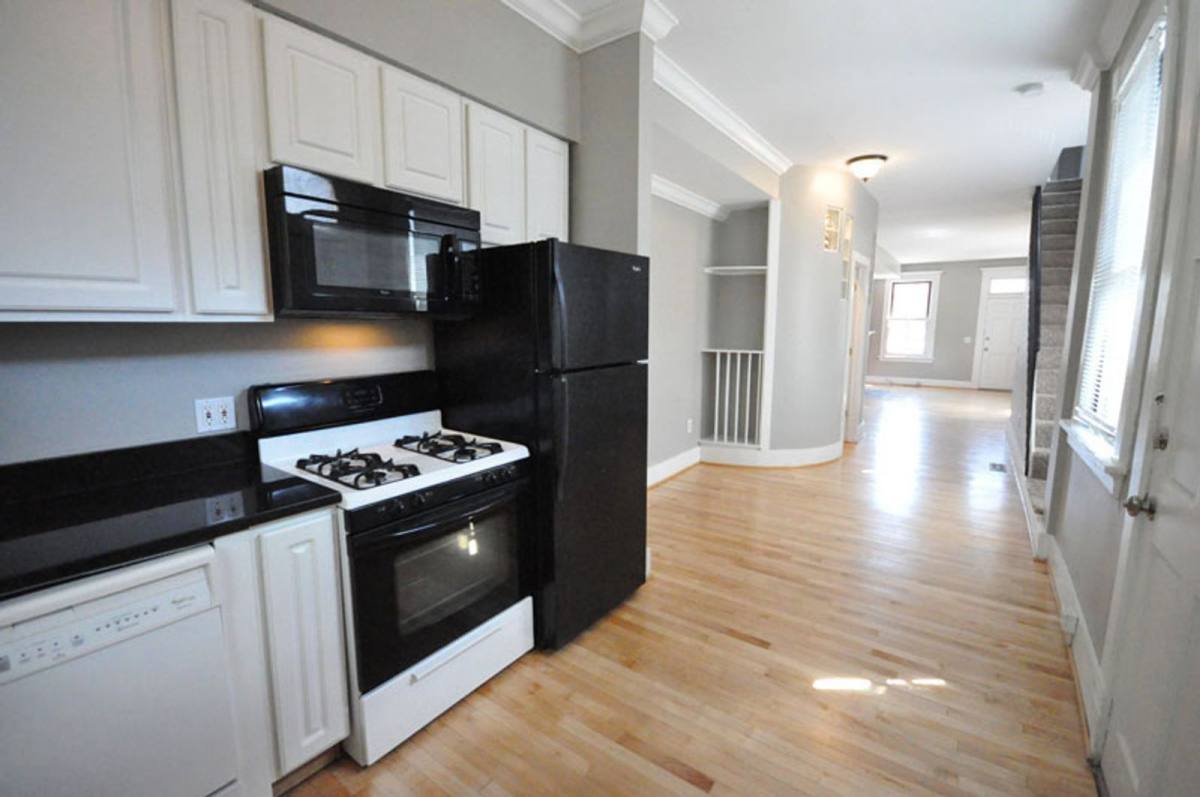 Apartment for rent at 495 S Lazelle St, Columbus, OH 43206