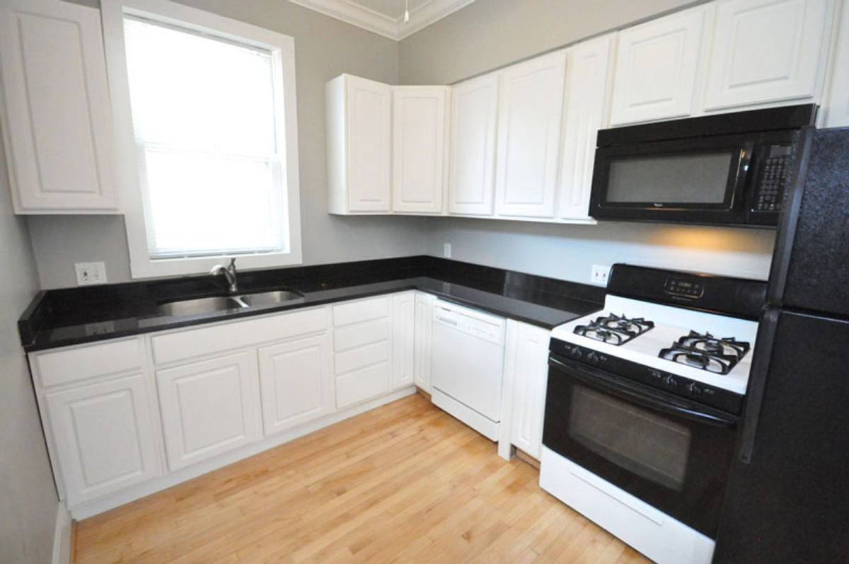 Apartment for rent at 495 S Lazelle St, Columbus, OH 43206
