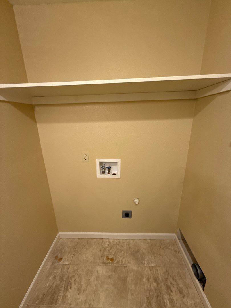 Townhouse for rent at 2574 16th Ave SE, Albany, OR 97322