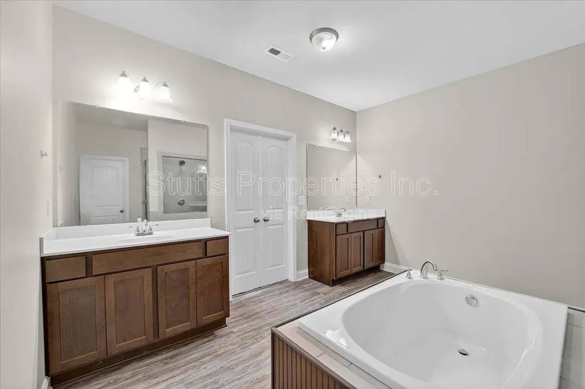 Apartment for rent at 40 Astoria Lane SE, Gurley, AL 35748