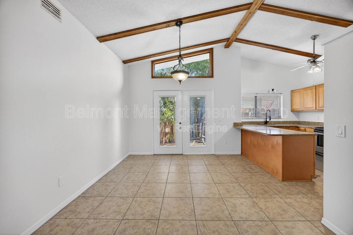 Apartment for rent at 1146 Western Way, Orlando, FL 32804