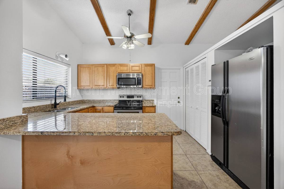 Apartment for rent at 1146 Western Way, Orlando, FL 32804