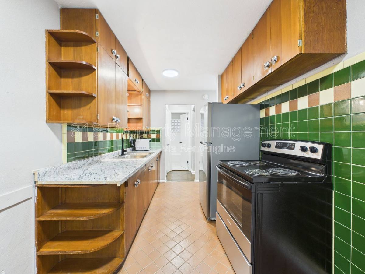 Apartment for rent at 7560 Prospect Ave #G, Kansas City, MO 64132