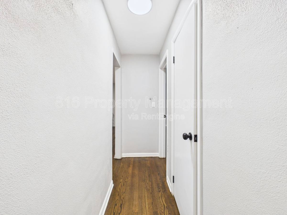 Apartment for rent at 7560 Prospect Ave #G, Kansas City, MO 64132