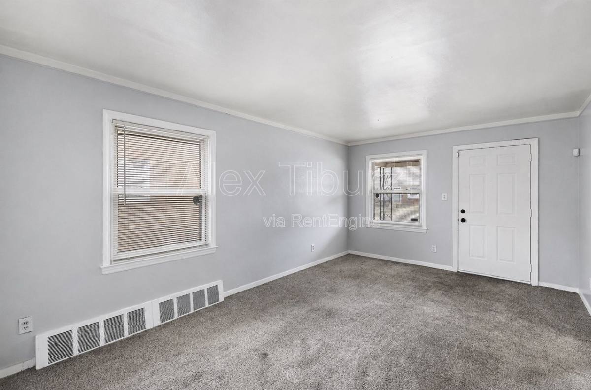 House for rent at 6301 Lodewyck, Detroit, MI 48224