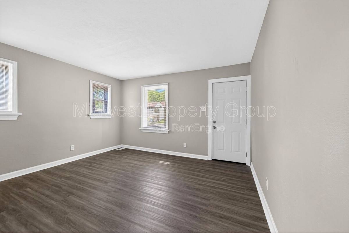 House for rent at 10066 Dorothy Ave, Saint Louis, MO 63137