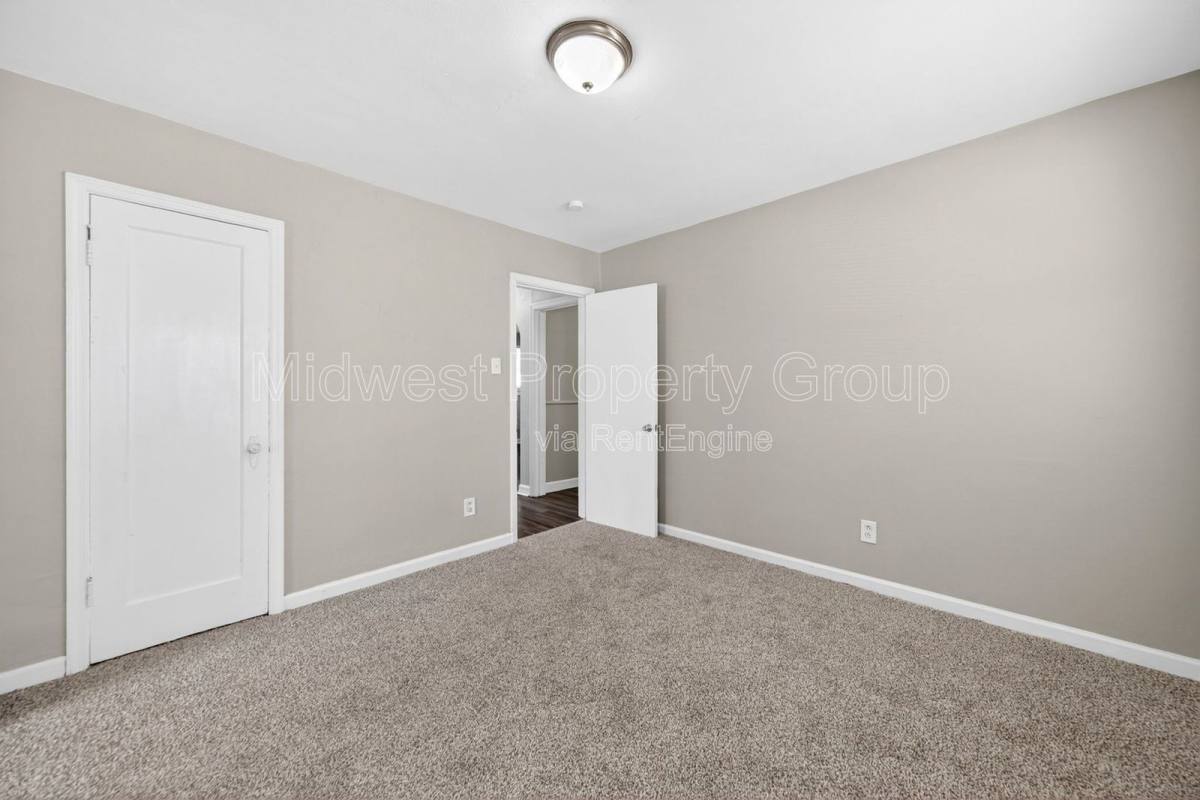 House for rent at 10066 Dorothy Ave, Saint Louis, MO 63137