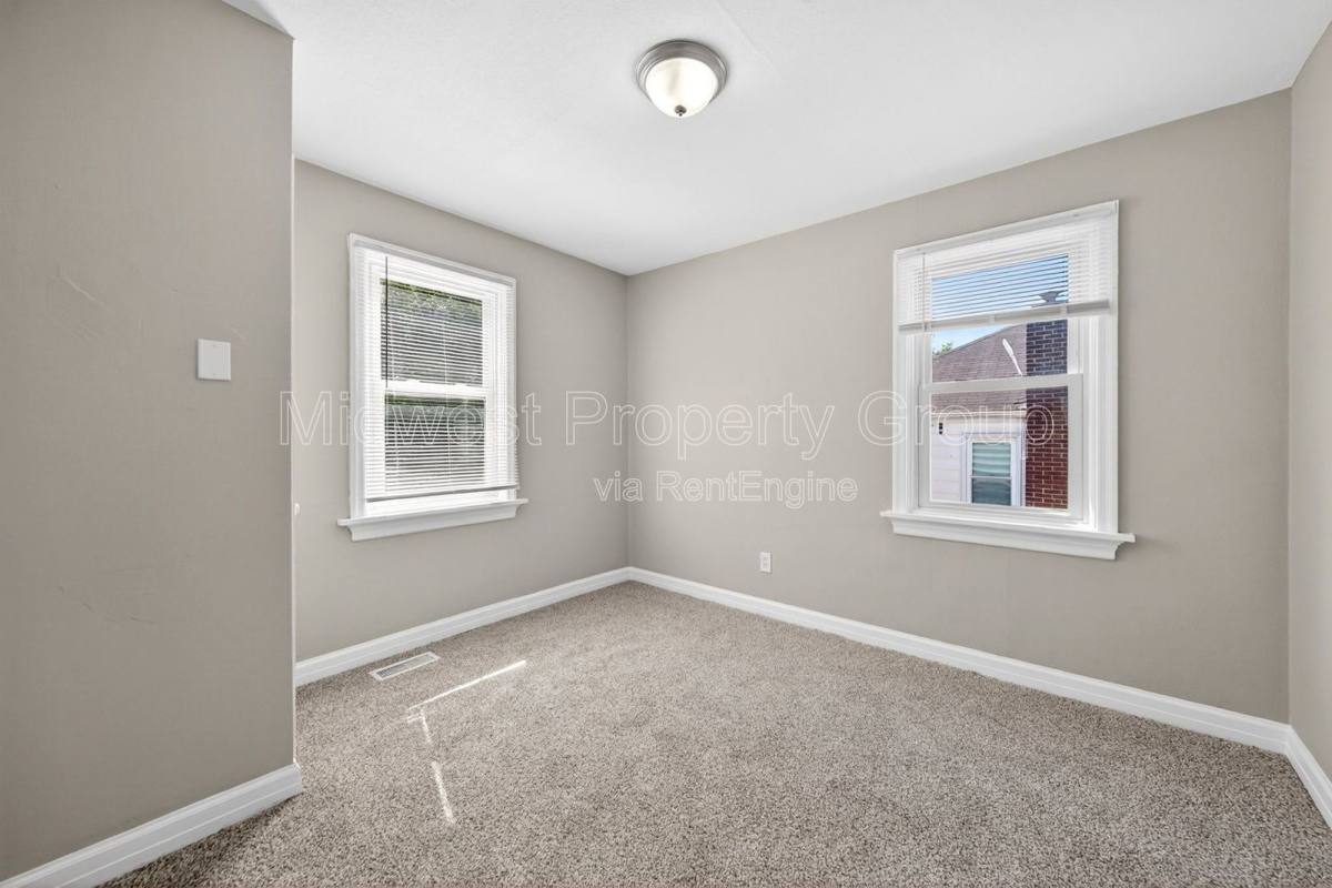 House for rent at 10066 Dorothy Ave, Saint Louis, MO 63137