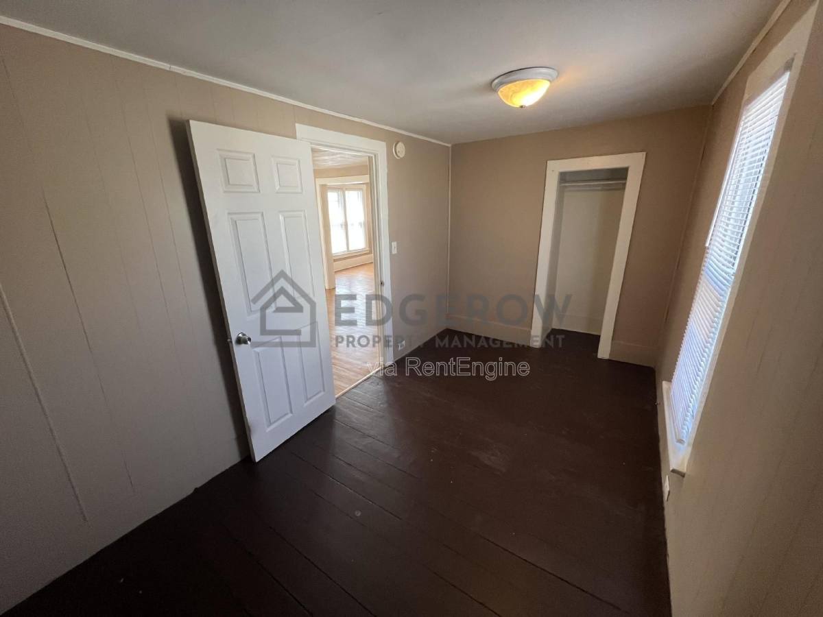 Apartment for rent at 1220 Hamilton Ave NW #2, Grand Rapids, MI 49504