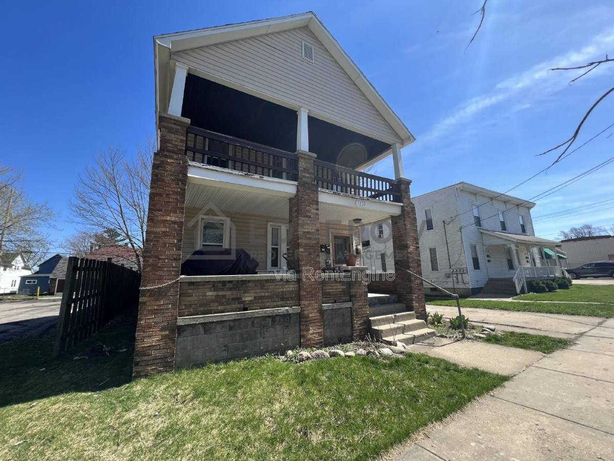 Apartment for rent at 1220 Hamilton Ave NW #2, Grand Rapids, MI 49504
