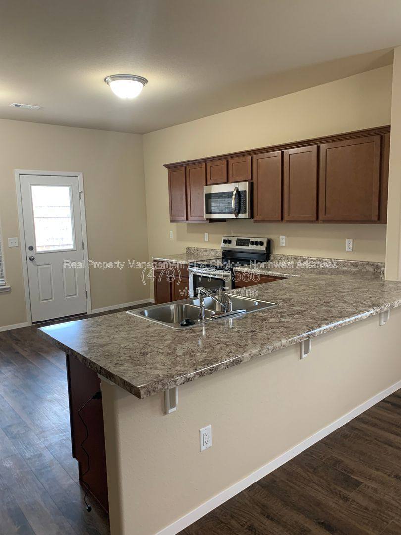 House for rent at 4401 SW Gallatine Ave, Bentonville, AR 72713