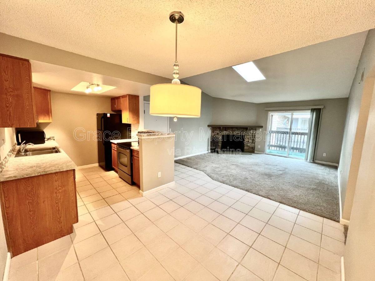 Condo for rent at 3482 S Eagle St #202, Aurora, CO 80014