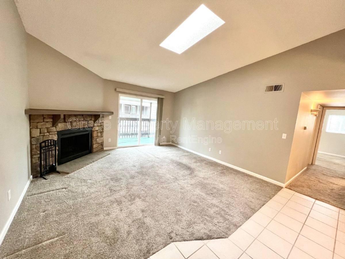 Condo for rent at 3482 S Eagle St #202, Aurora, CO 80014