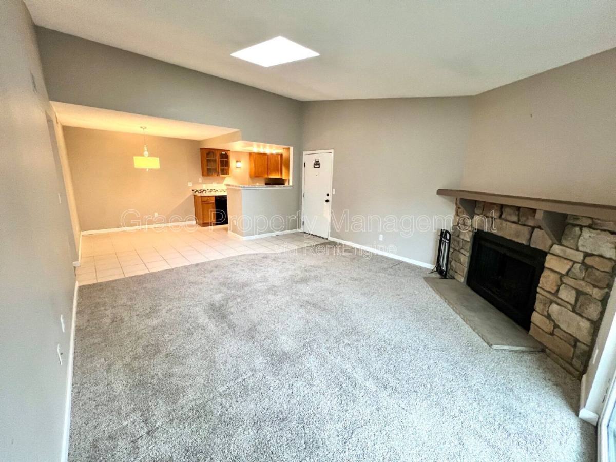 Condo for rent at 3482 S Eagle St #202, Aurora, CO 80014