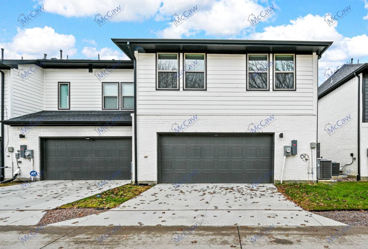 Townhouse for rent at 7741 Reis Lane, North Richland Hills, TX 76182