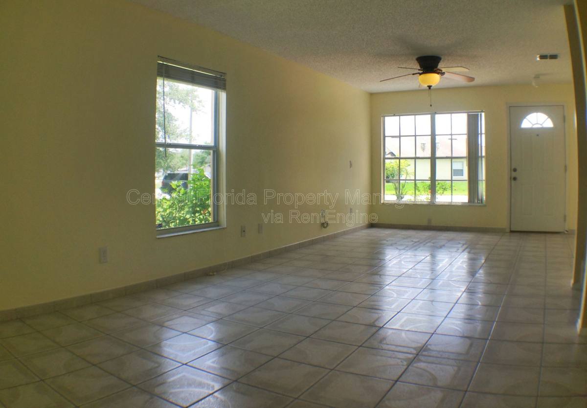 House for rent at 2320 Justin Ave, Orlando, FL 32826