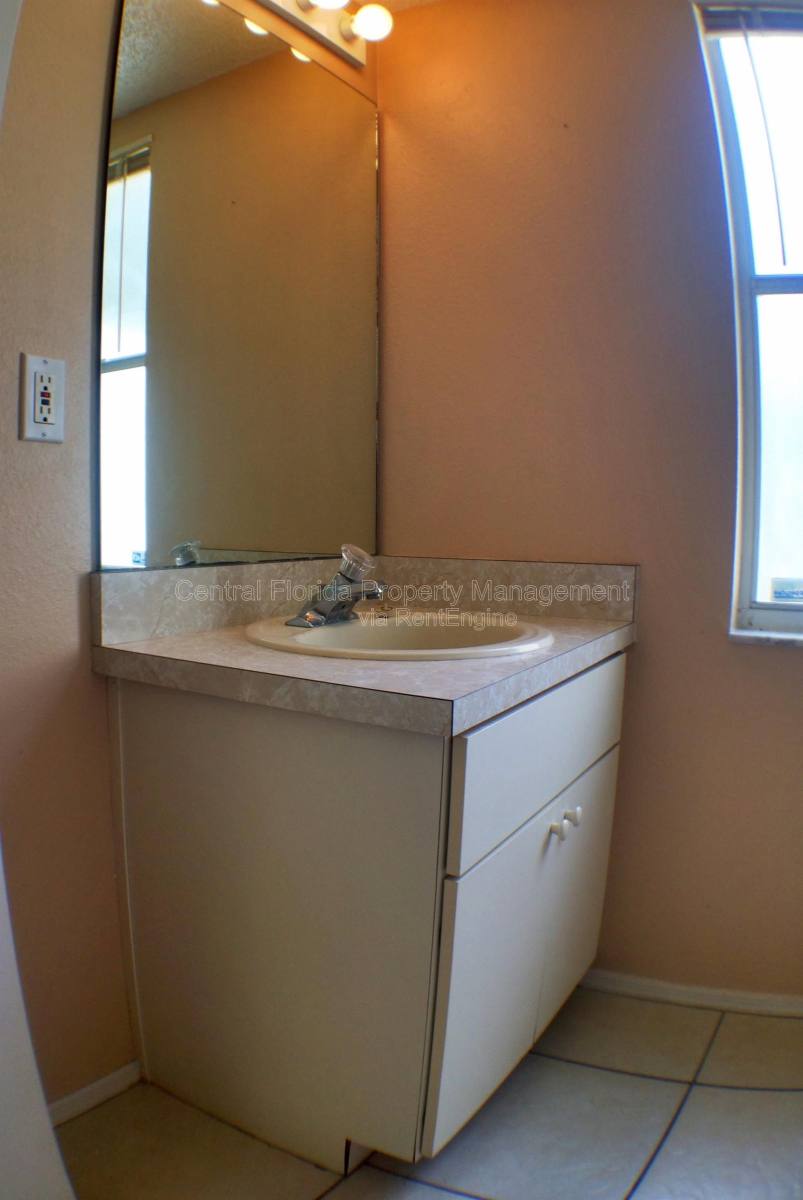 House for rent at 2320 Justin Ave, Orlando, FL 32826