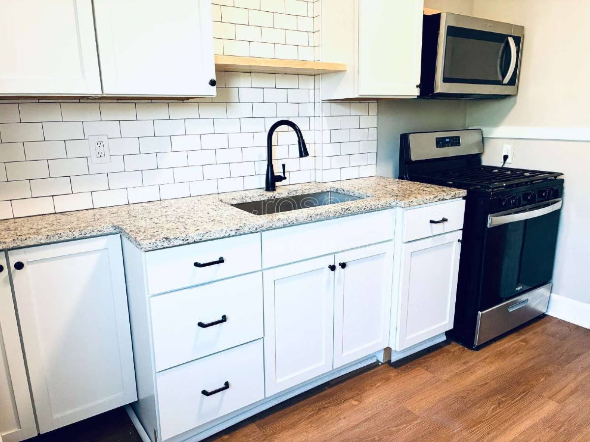 Apartment for rent at 9709 Loretta Ave #6, Cleveland, OH 44102