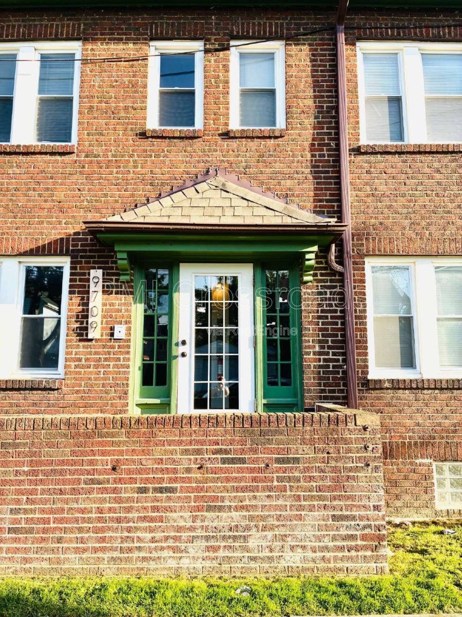 Apartment for rent at 9709 Loretta Ave #6, Cleveland, OH 44102
