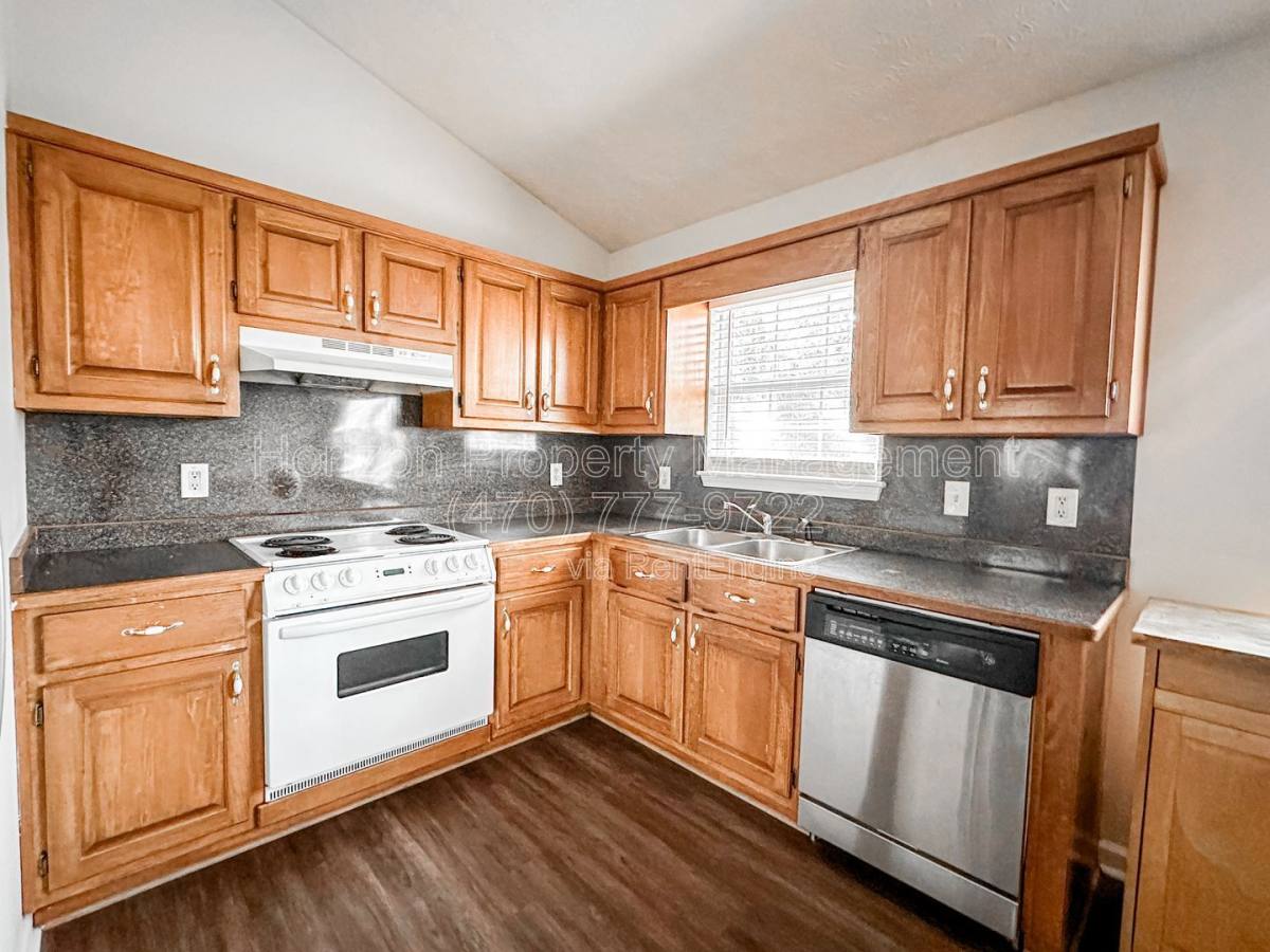 House for rent at 5815 Quail Trail, Gainesville, GA 30506