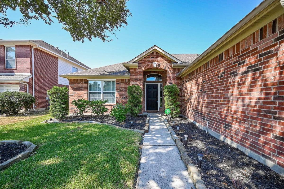 House for rent at 12138 Havenmist Dr, Tomball, TX 77375