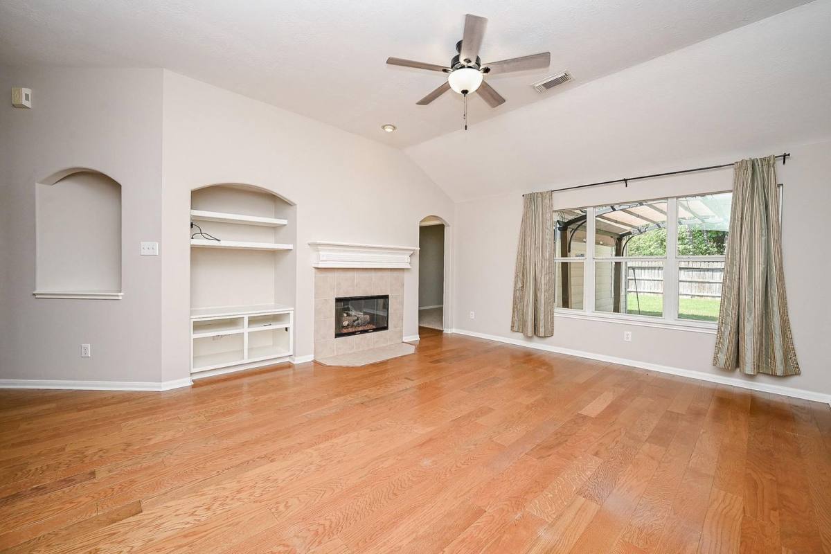 House for rent at 12138 Havenmist Dr, Tomball, TX 77375