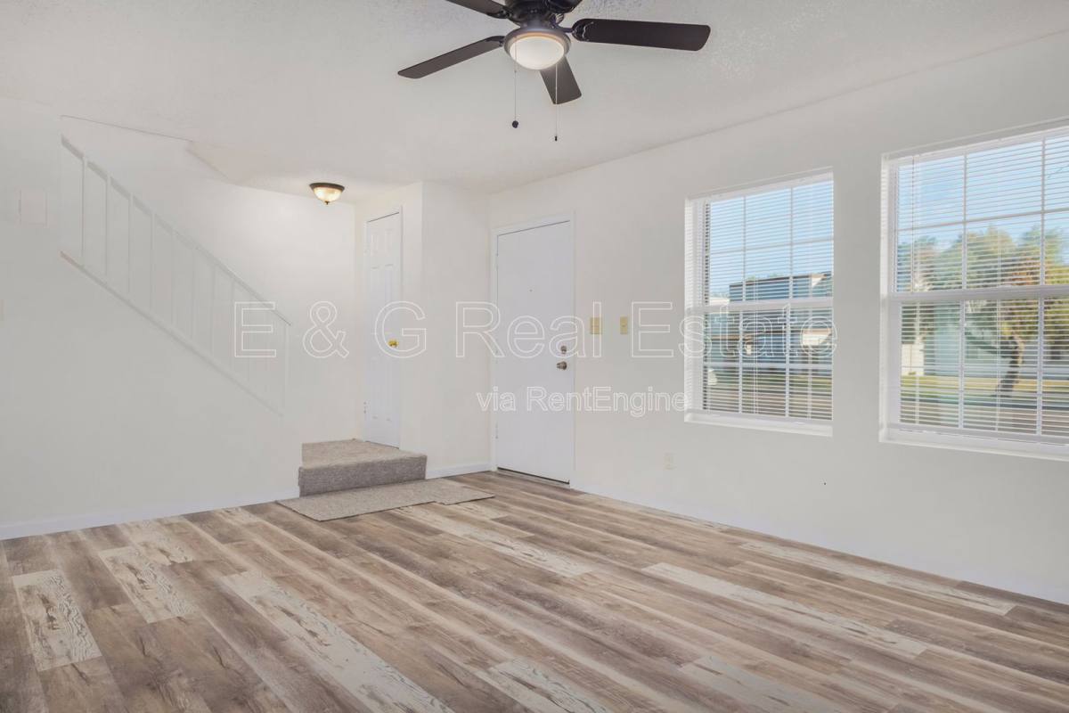 Townhouse for rent at 1029 E Bendix Dr, Tempe, AZ 85283