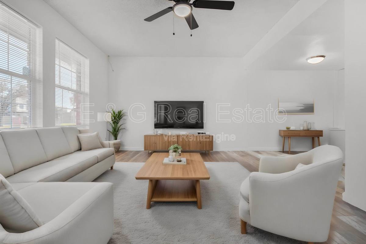 Townhouse for rent at 1029 E Bendix Dr, Tempe, AZ 85283