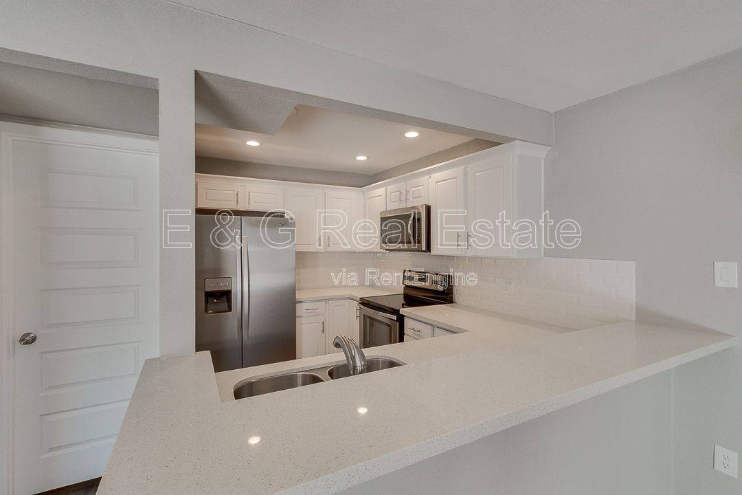 Condo for rent at 1645 W Baseline Rd #2120, Mesa, AZ 85202