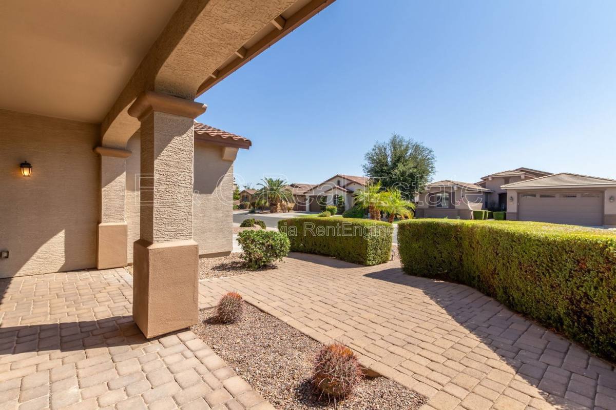 House for rent at 622 W San Carlos Way, Chandler, AZ 85248