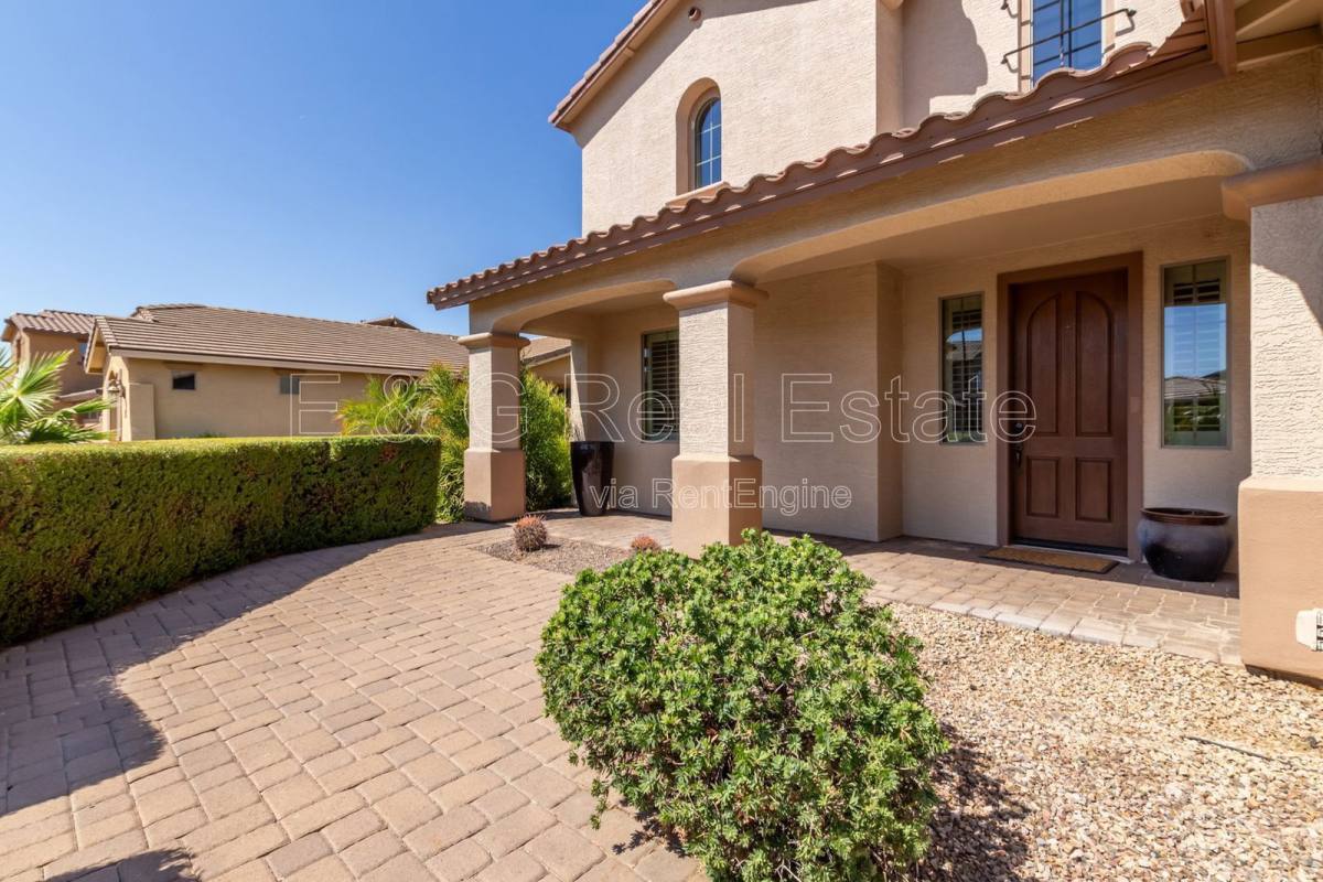 House for rent at 622 W San Carlos Way, Chandler, AZ 85248