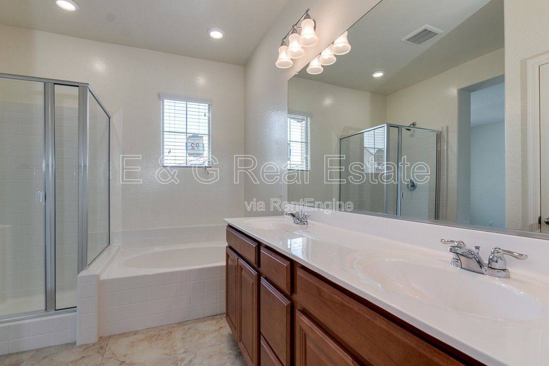 House for rent at 3210 S Mingus Dr, Chandler, AZ 85286