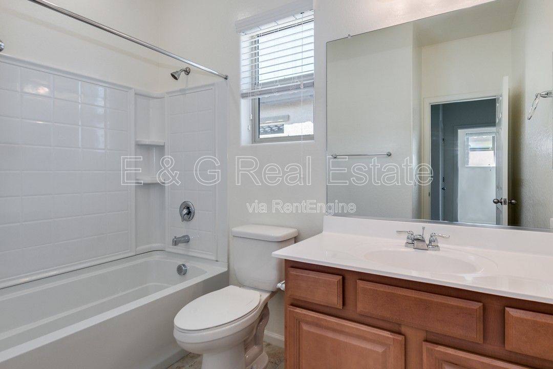 House for rent at 3210 S Mingus Dr, Chandler, AZ 85286